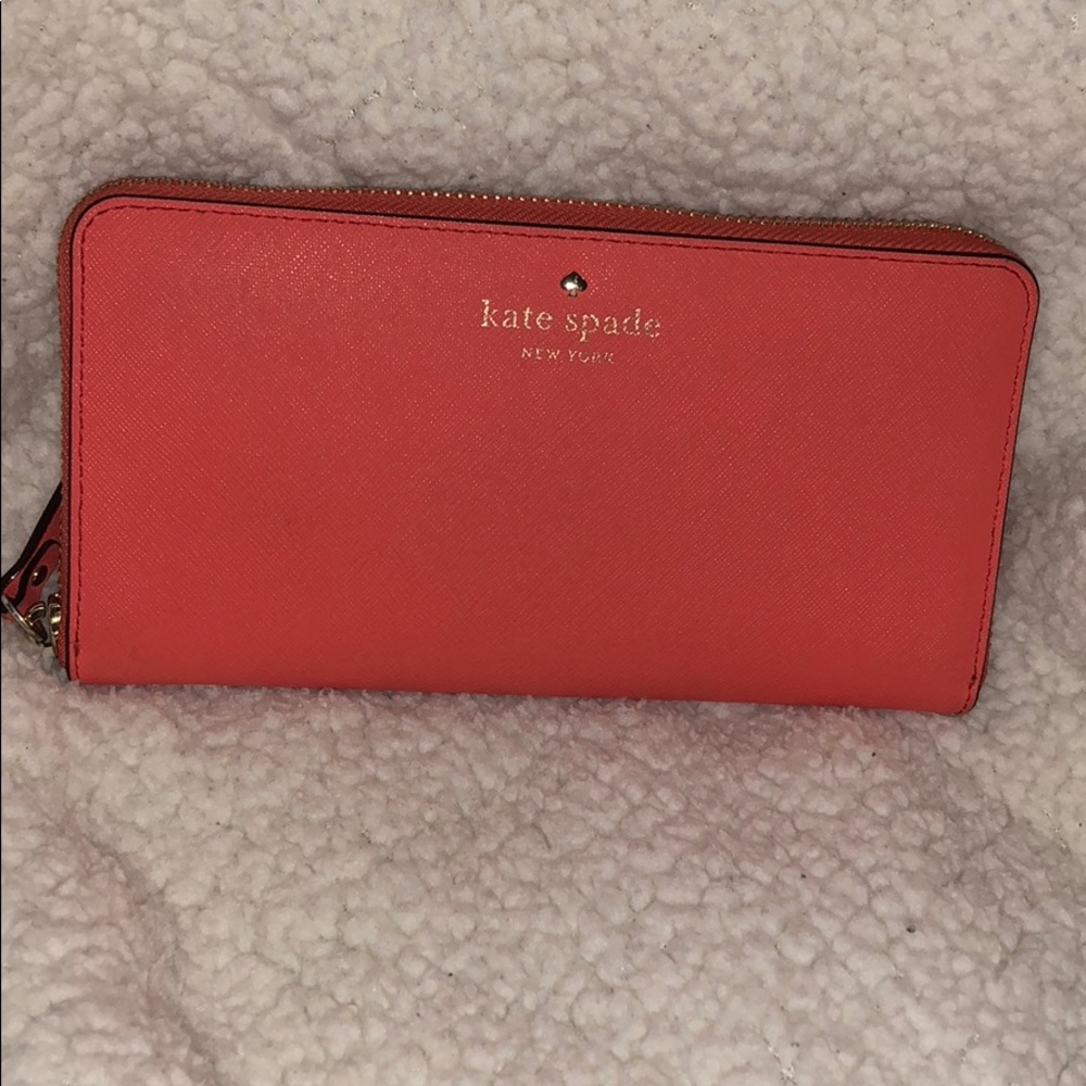 Kate spade New York Cameron Street wallet
